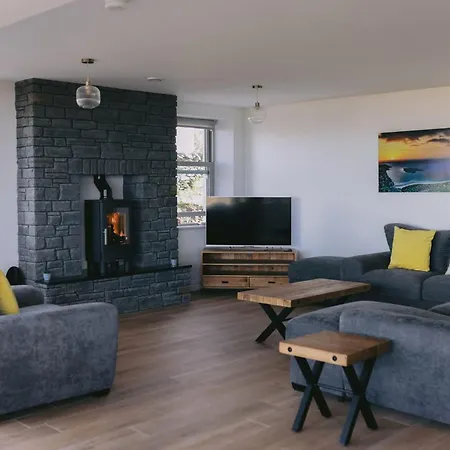 Teach Susie Accessible With Assistive Equipment Holiday home *