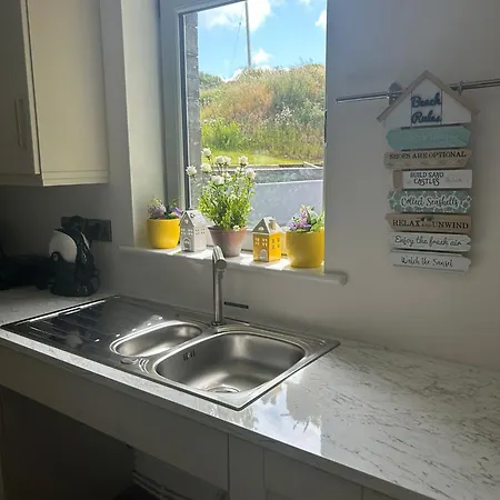 Teach Susie Accessible With Assistive Equipment Holiday home Portnoo
